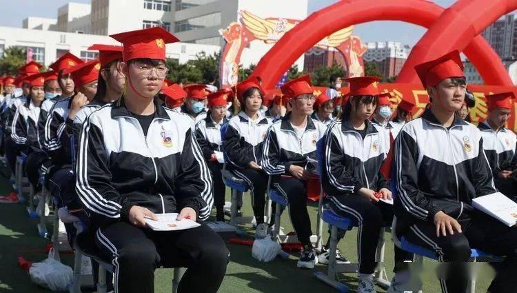 强“雨雪天气”将至,为什么有的人天生抗冻?